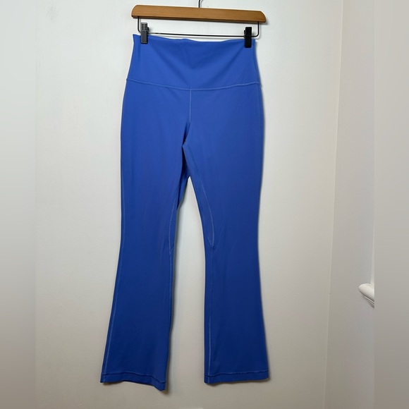 Lululemon Align High-Rise Mini-Flared Pant 28" - Picture 6 of 12